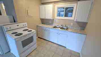 featured image of 506 W Allen St