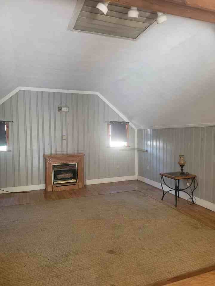 Wood/Vintage Rooster_1833 Holland Road - Photo 2 of 4