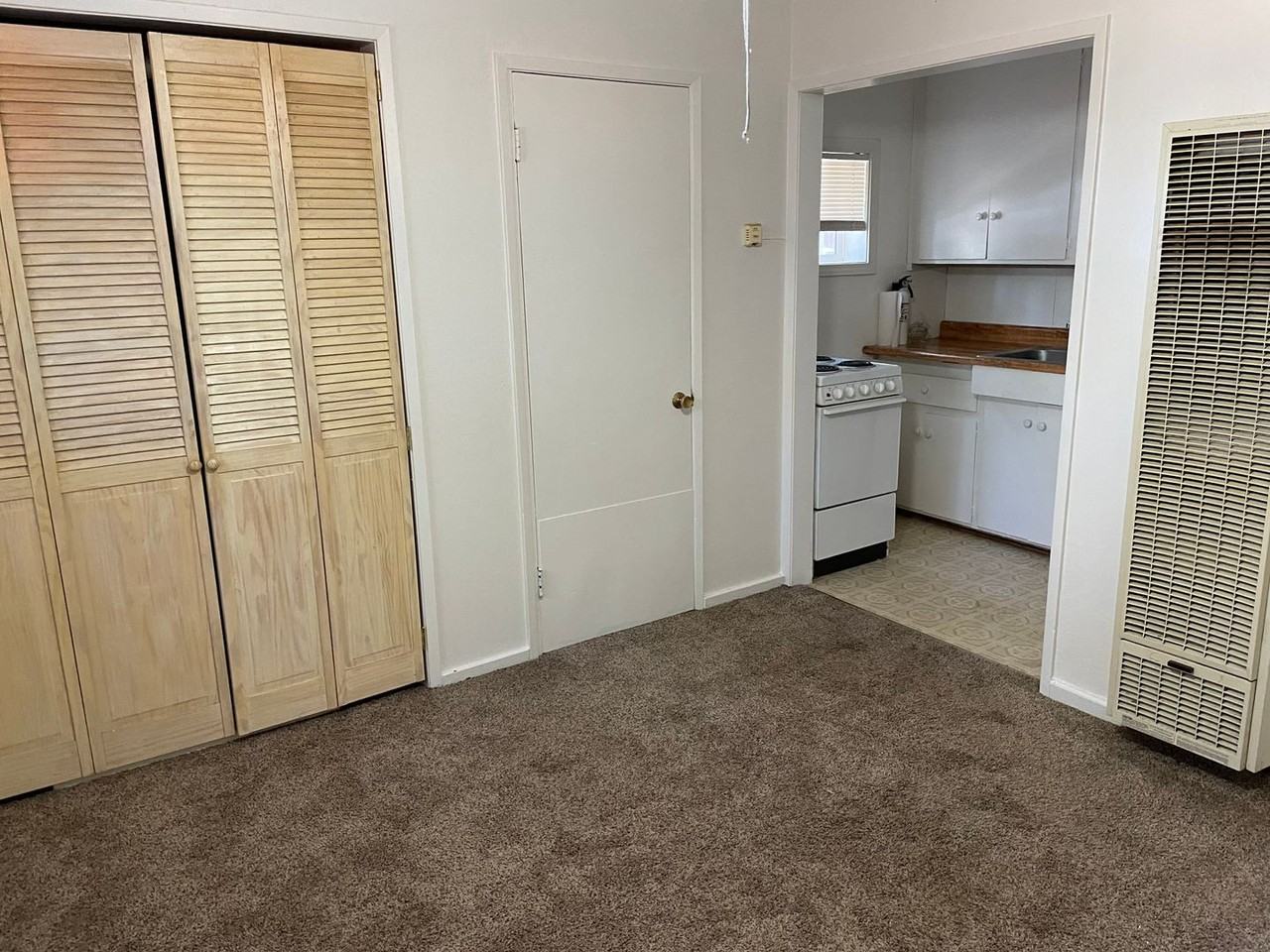 1094 Bijou Rd - Photo 3 of 6