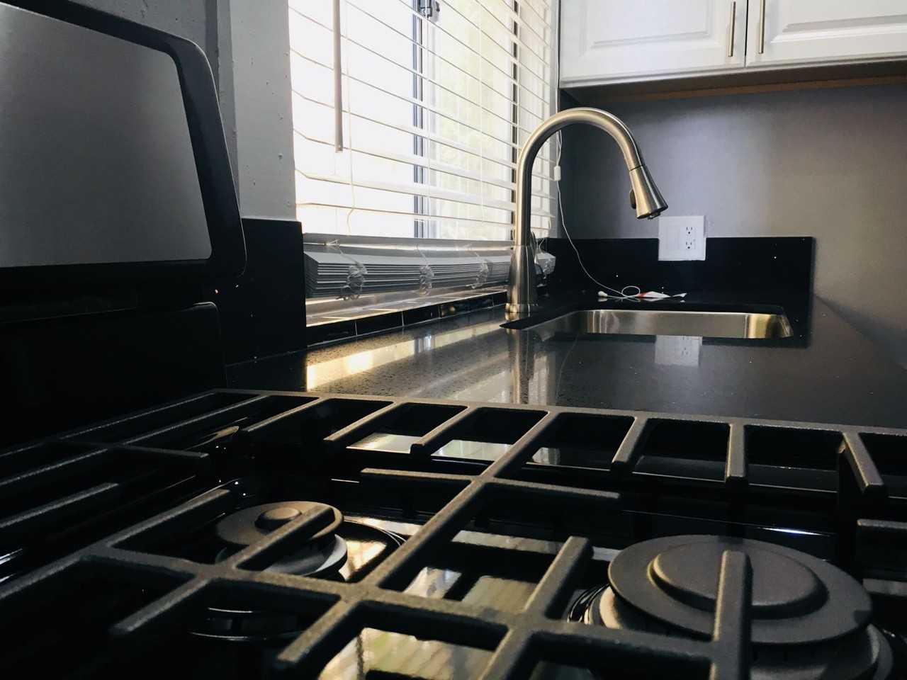 WSP 415 Union LLC "Union Drive Apartments" - Photo 2 of 10