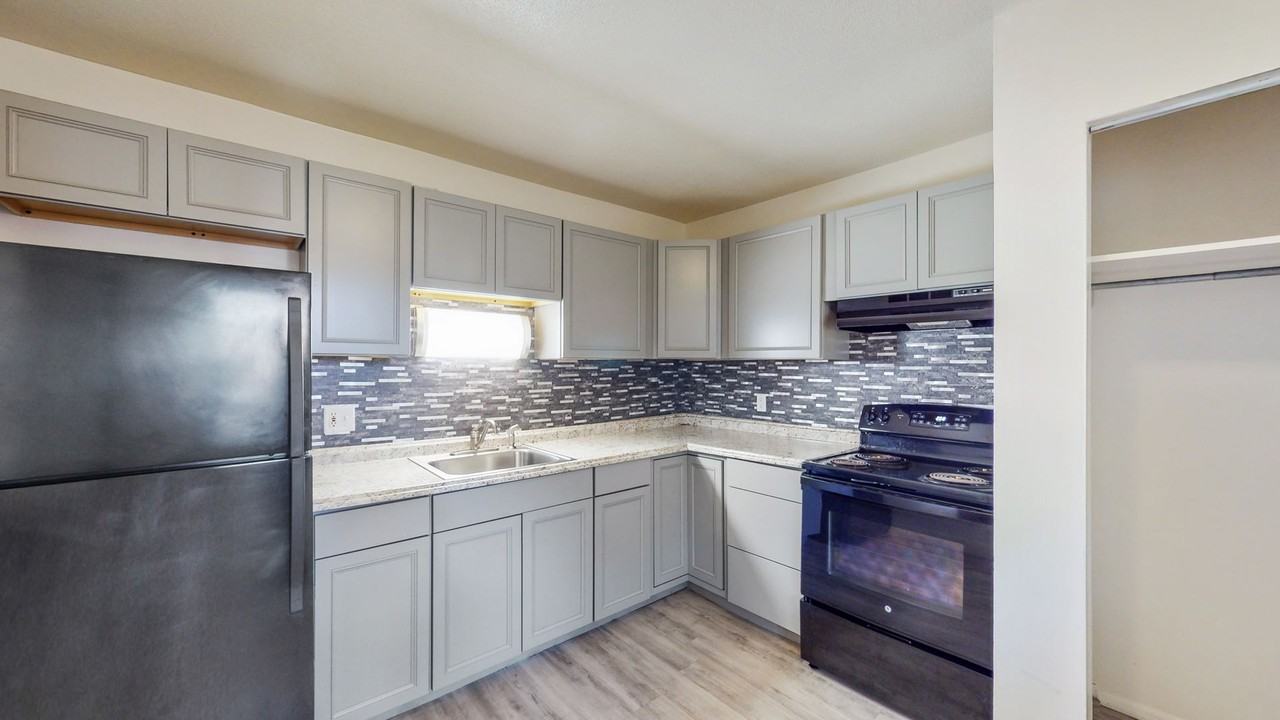 Park Manor Apartments (Park Manor Berrien Springs LLC) - Photo 2 of 10