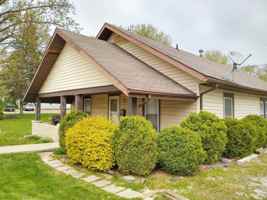 featured image of 1405 S Rogers St