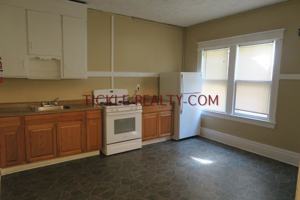 featured image of 484 Alexander St