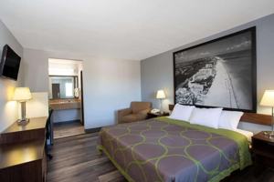 featured image of 3880 Tollgate Blvd