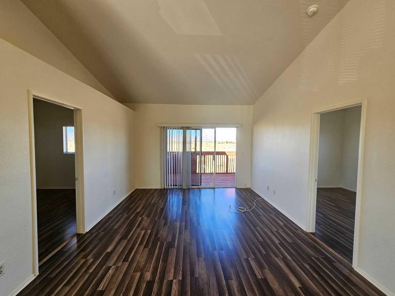 21411 Hacienda Blvd #D - Photo 5 of 34