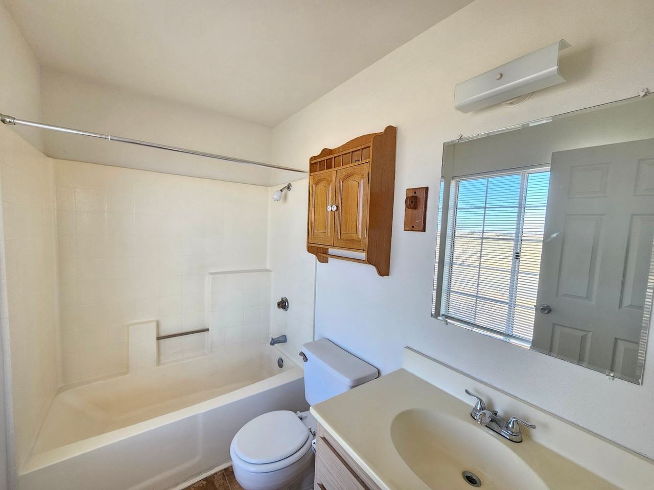 21411 Hacienda Blvd #D - Photo 6 of 34