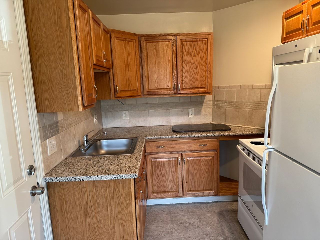 ramo416 - Photo 3 of 5