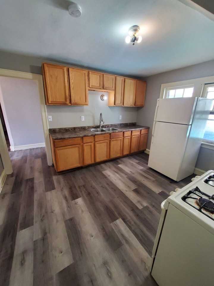 2809 N 41st St. (Duplex) - Photo 2 of 8