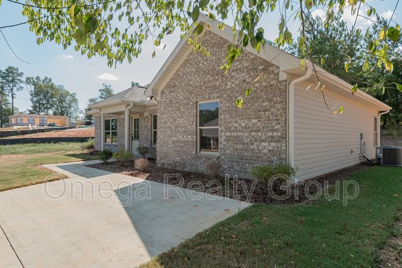 30 Hadley Ct - Photo 4 of 39