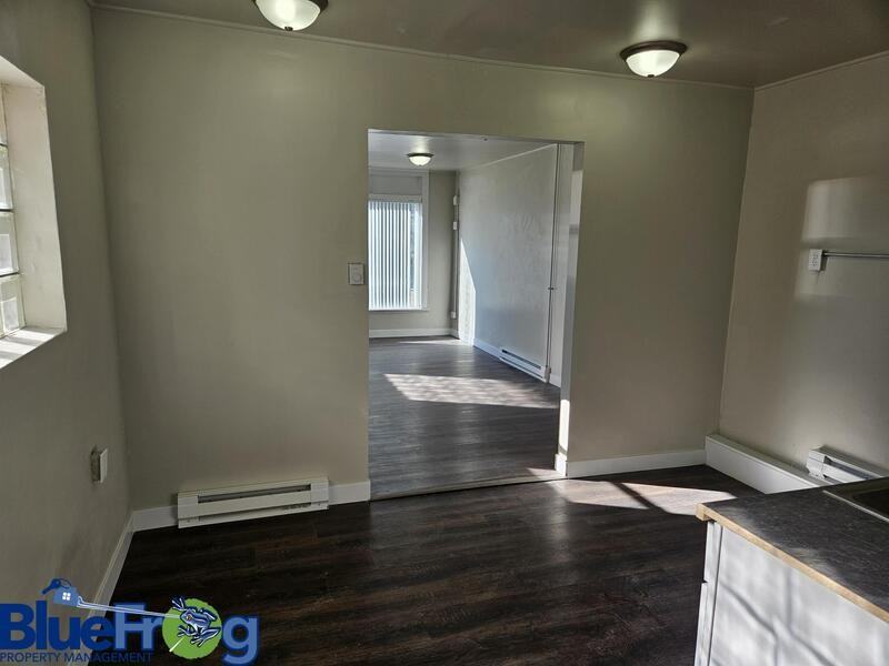 314 S Pearl St - Photo 6 of 9