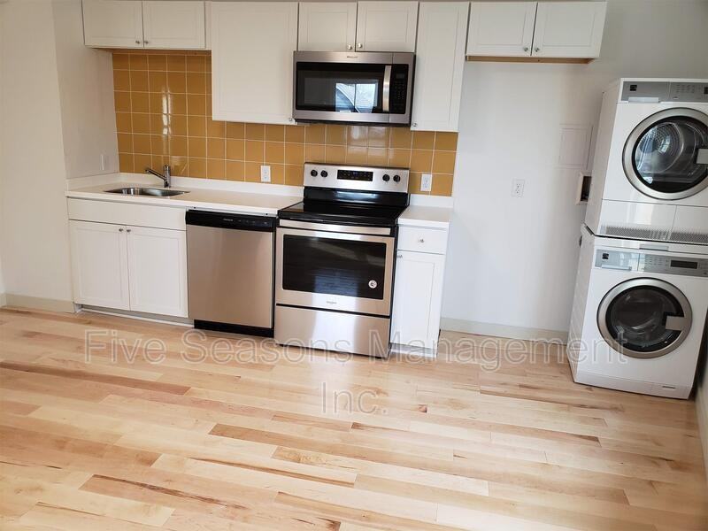 17 Drew St - Photo 2 of 14