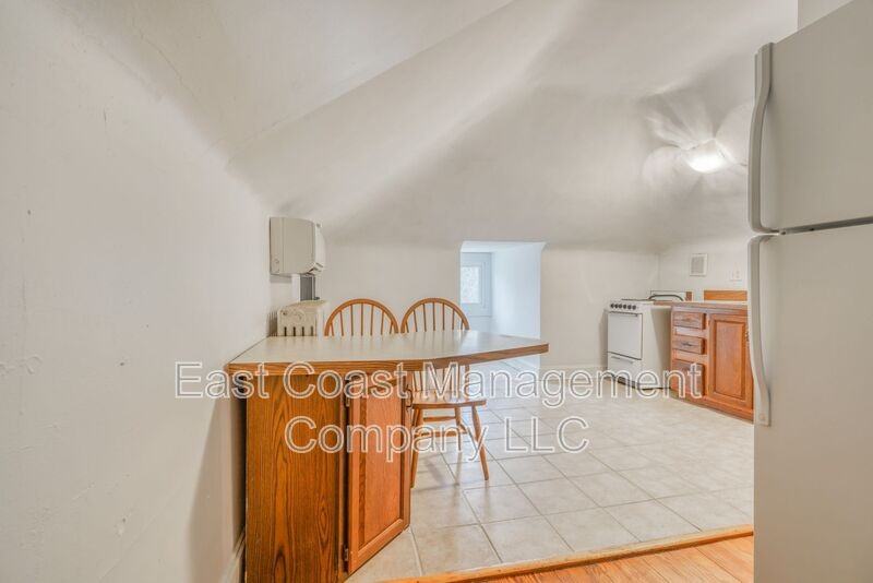 6 Cromarty Rd #3FL - Photo 4 of 20