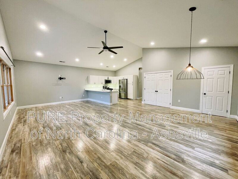 125 Ashwood Road - Photo 4 of 12