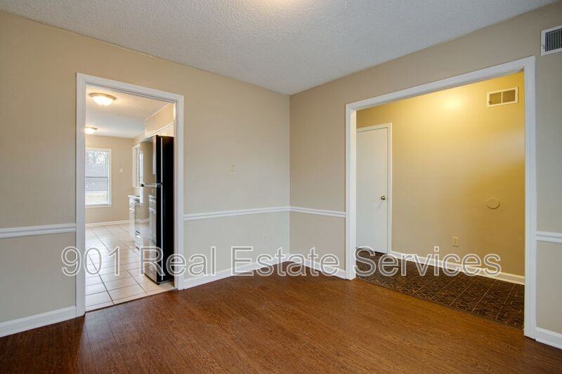 5635 Crievewood Dr - Photo 7 of 23