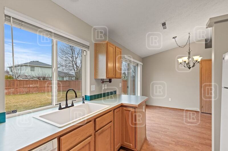 1223 N Eagle Rd - Photo 2 of 25