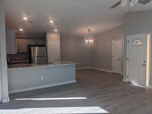 1851 N Center Ave #1 - Photo 4 of 10