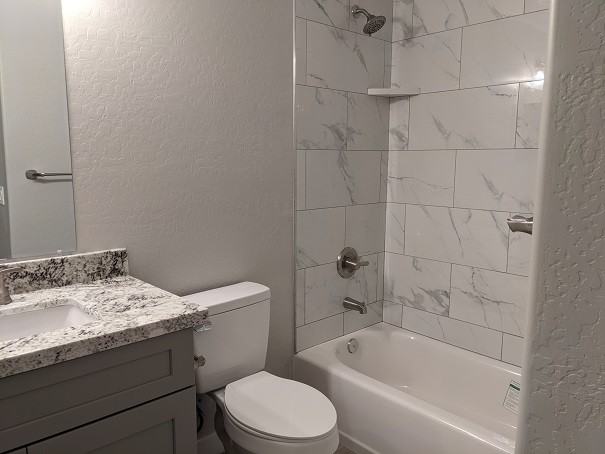 1851 N Center Ave #1 - Photo 5 of 10