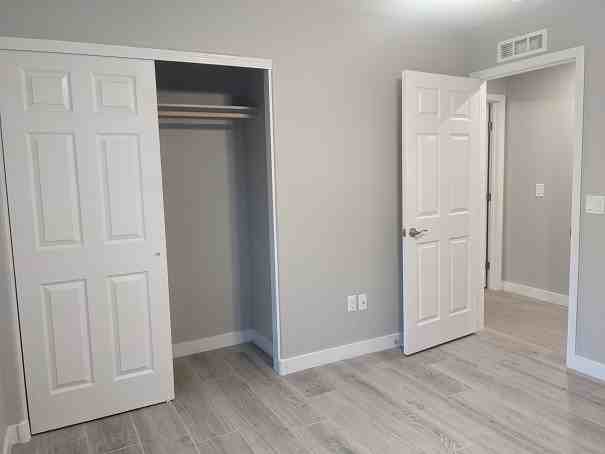 1851 N Center Ave #1 - Photo 7 of 10