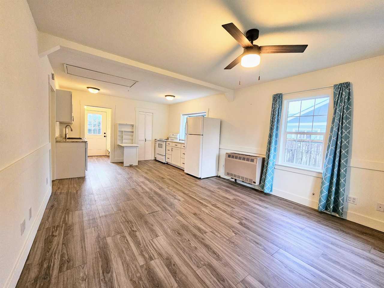 508 Binghampton St Se #1 - Photo 4 of 27