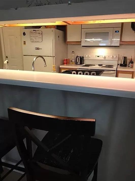 1220 University Court - Photo 5 of 10