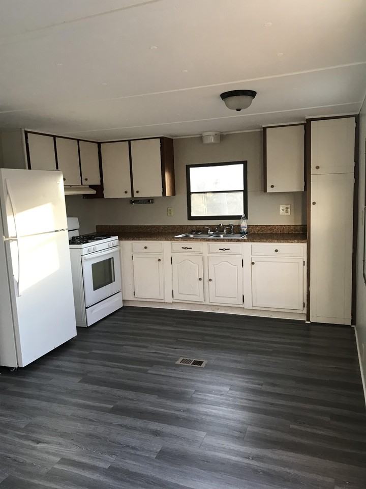 10 Coachlight Trailer Park #10 - Photo 2 of 11