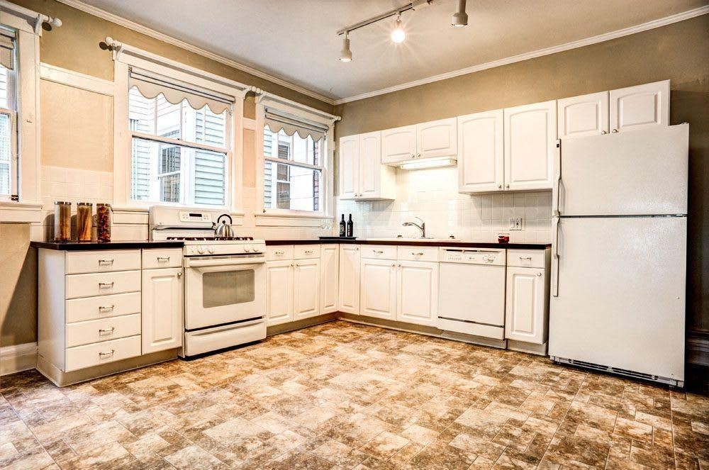 202 Tacoma Ave S - Photo 2 of 22
