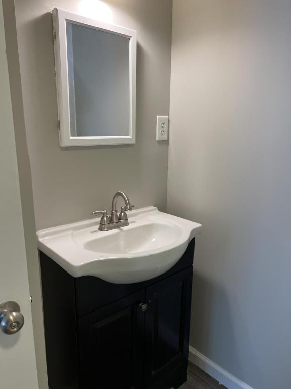 1676 Western Ave Apt 3e - Photo 4 of 7
