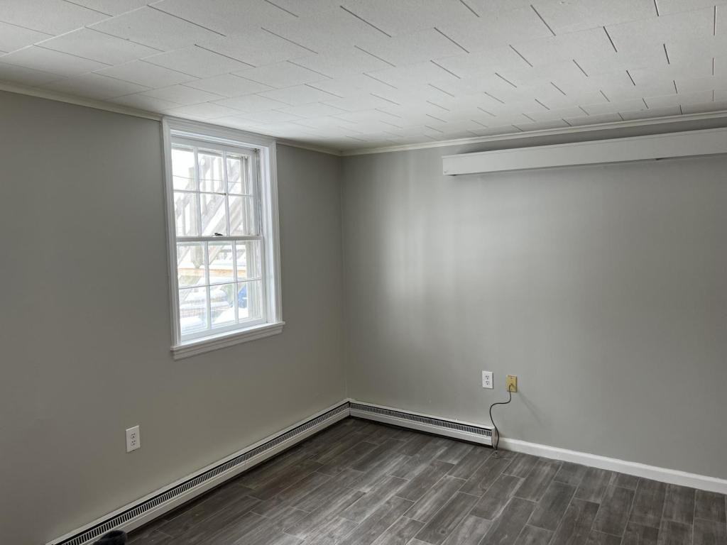 1676 Western Ave Apt 3e - Photo 6 of 7