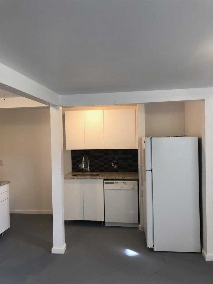 2964 Poppleton Ave - Photo 3 of 6