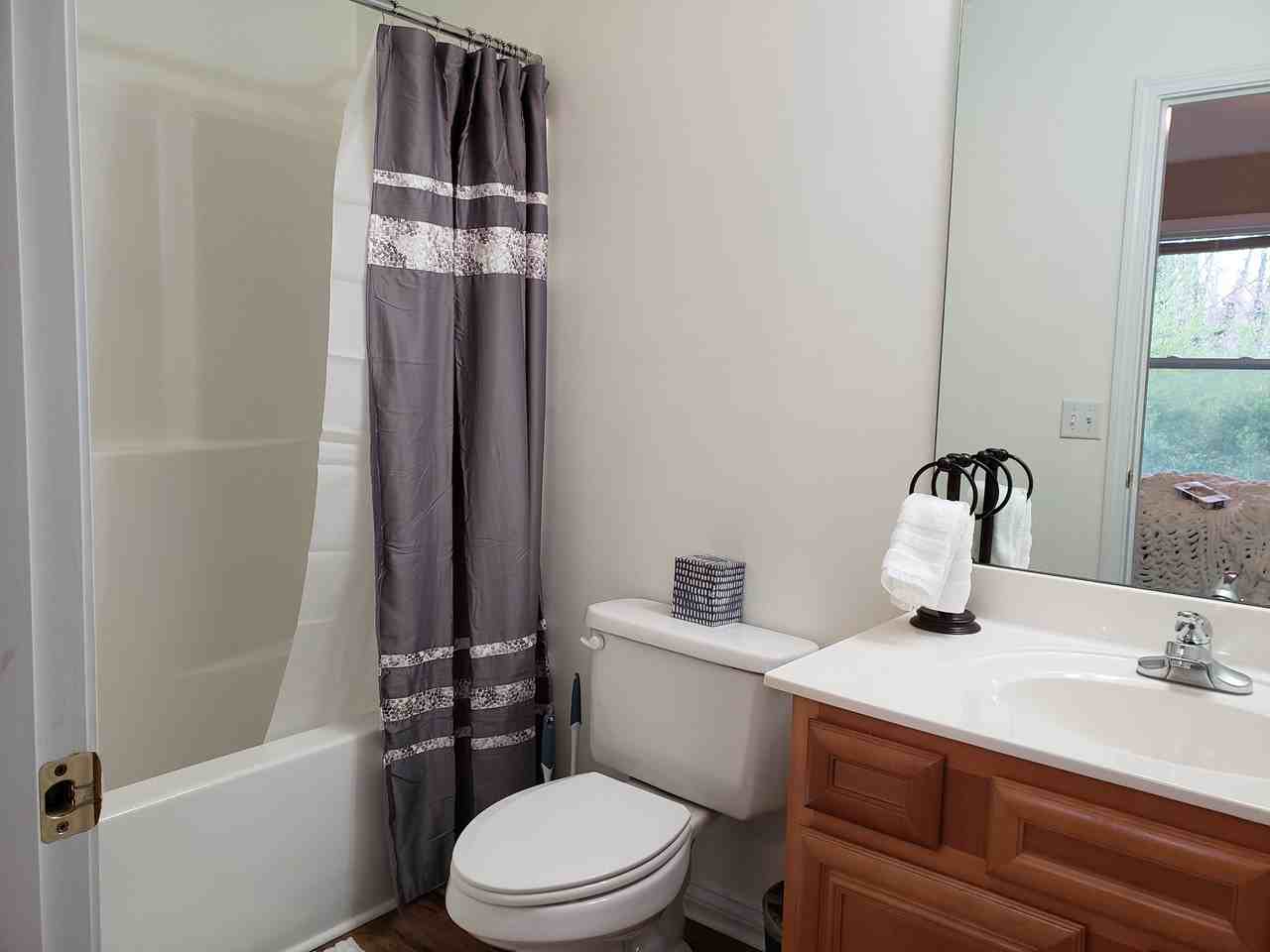 74 Jamestown Ct #102 - Photo 3 of 8