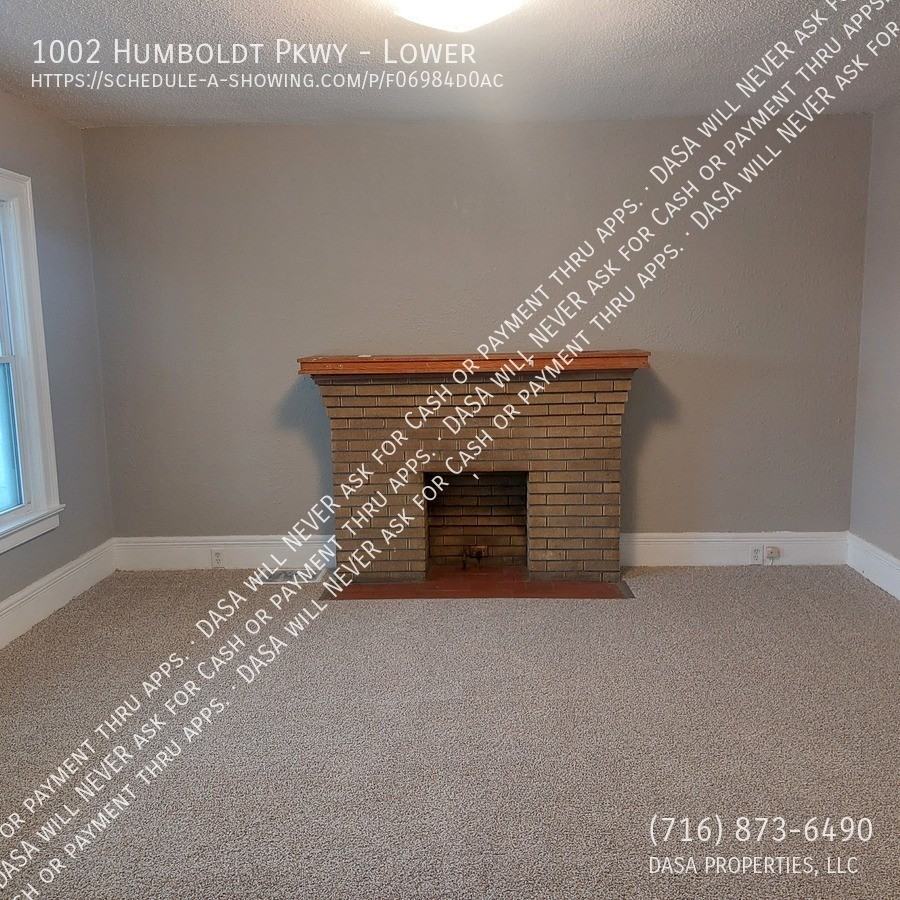 1002 Humboldt Pkwy - Photo 2 of 19