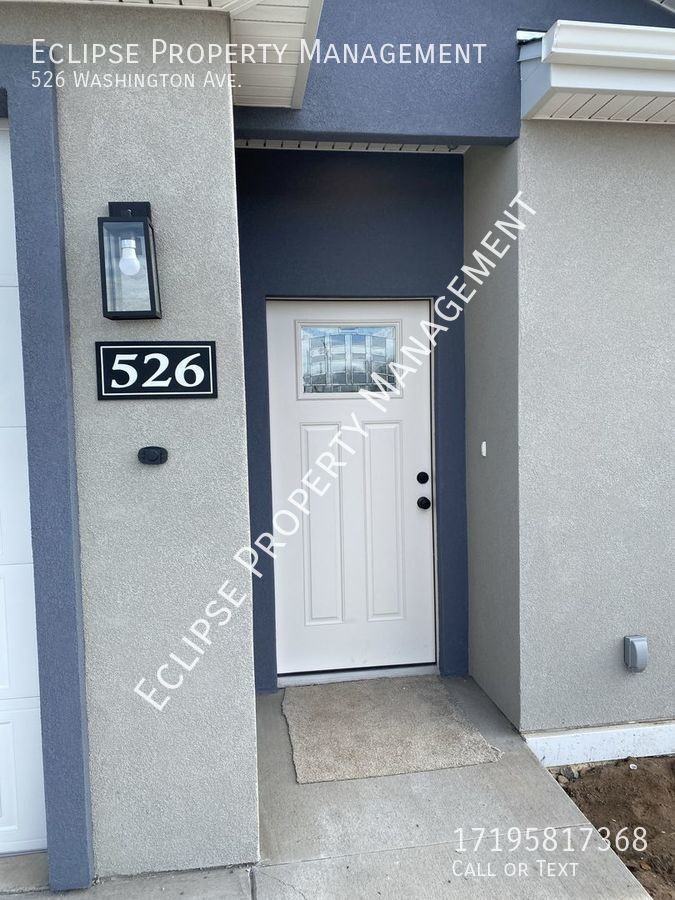 526 Washington Ave #526 - Photo 2 of 25