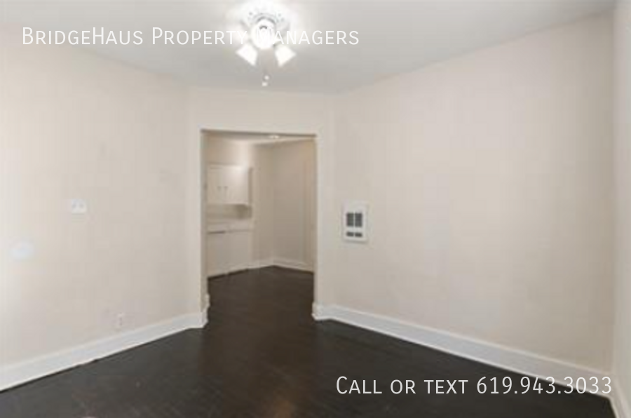 3069 Grape St #B - Photo 7 of 10