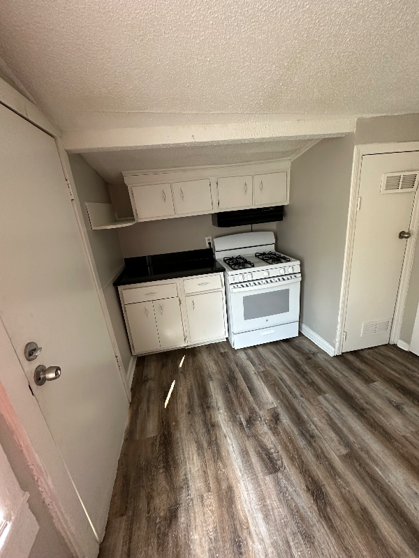 3448 Coleman Ave - Photo 5 of 10