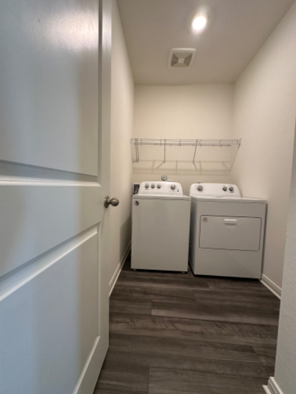 14707 Maple Ter - Photo 2 of 16