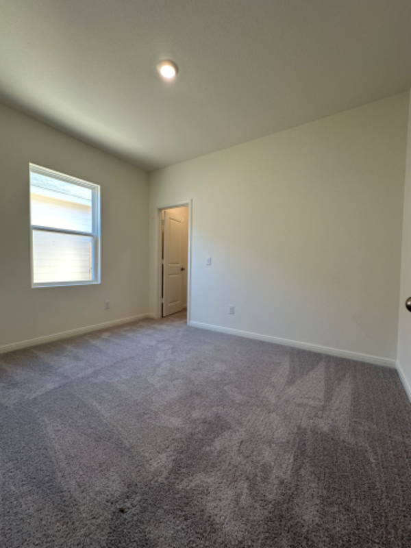 14707 Maple Ter - Photo 3 of 16
