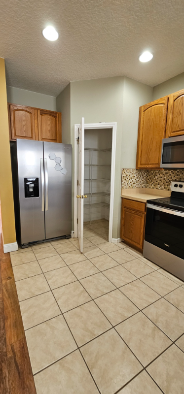 8743 Abbey Ln - Photo 5 of 23