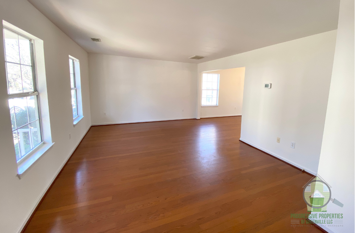 17 Hawkesbury Rd #1 - Photo 3 of 21