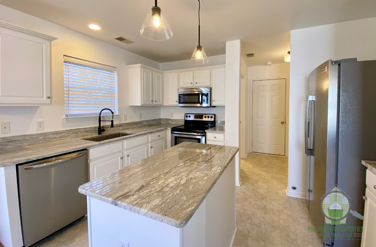 17 Hawkesbury Rd #1 - Photo 4 of 21