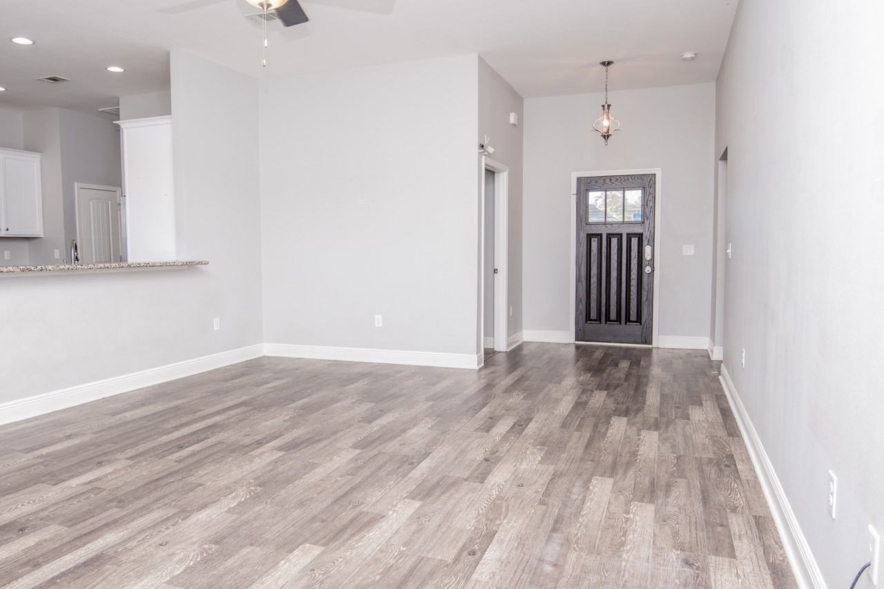 5567 Galaxy Dr #172 - Photo 6 of 49