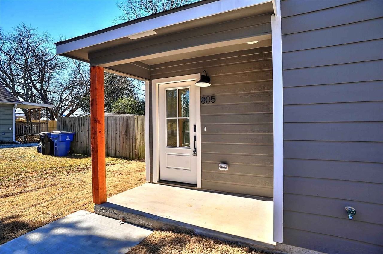 805 Layne Drive - Photo 2 of 21