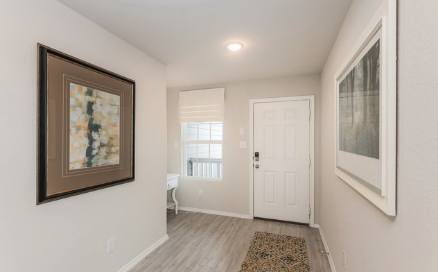 9843 Butte Crk #1 - Photo 2 of 13