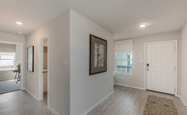 9843 Butte Crk #1 - Photo 3 of 13