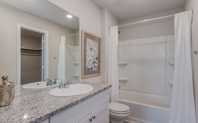 9843 Butte Crk #1 - Photo 4 of 13