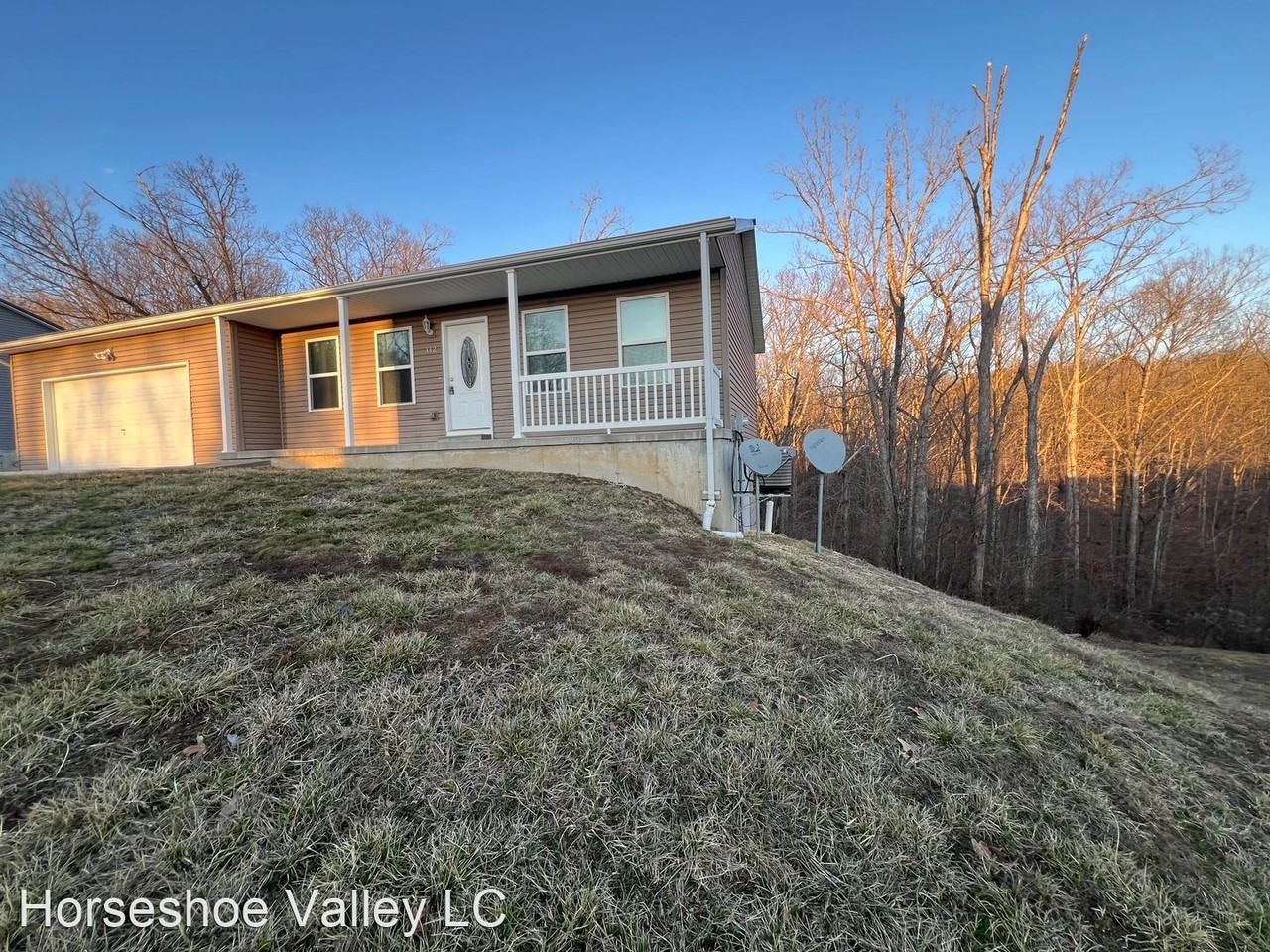 100 Horseshoe Valley Drive - Photo 2 of 30