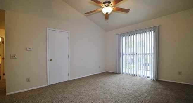 Willow Creek Apartments & Townhomes - Photo 3 of 26