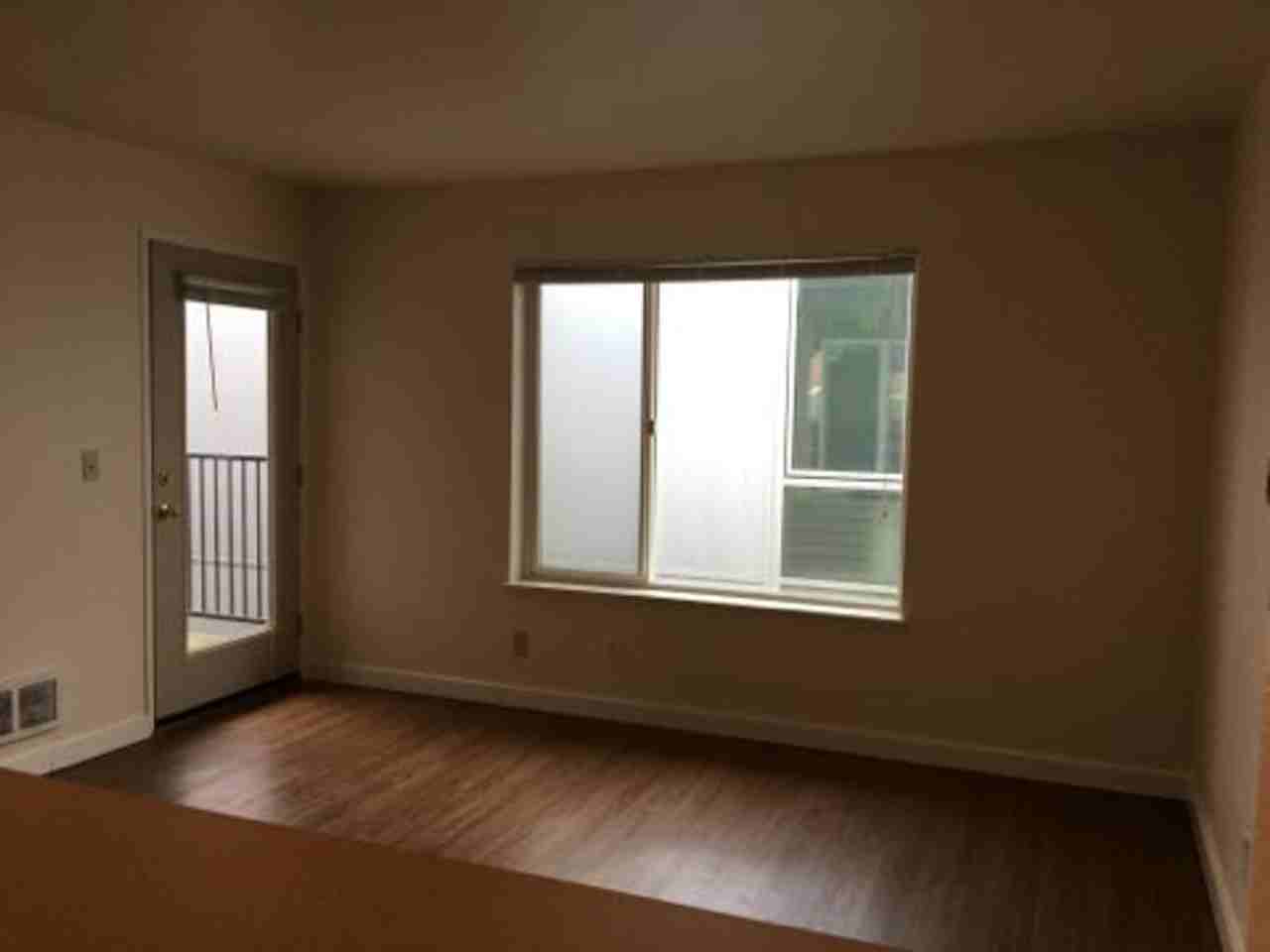 Madison Court - Photo 6 of 30