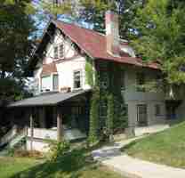 featured image of 708 E Seneca St