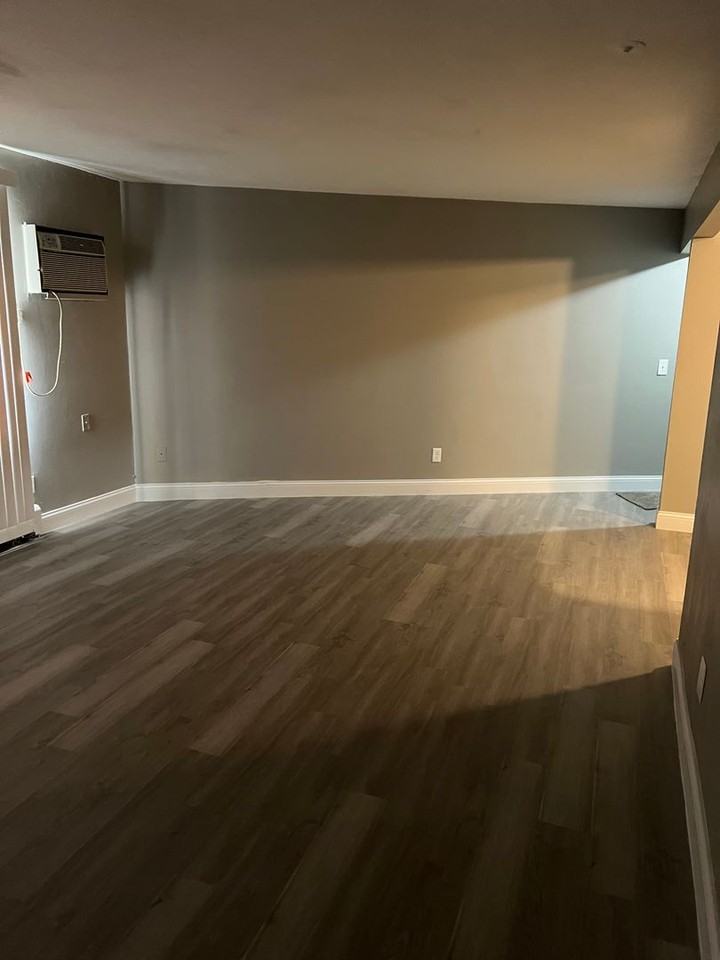 Eagle Crest Apartments - Photo 6 of 17