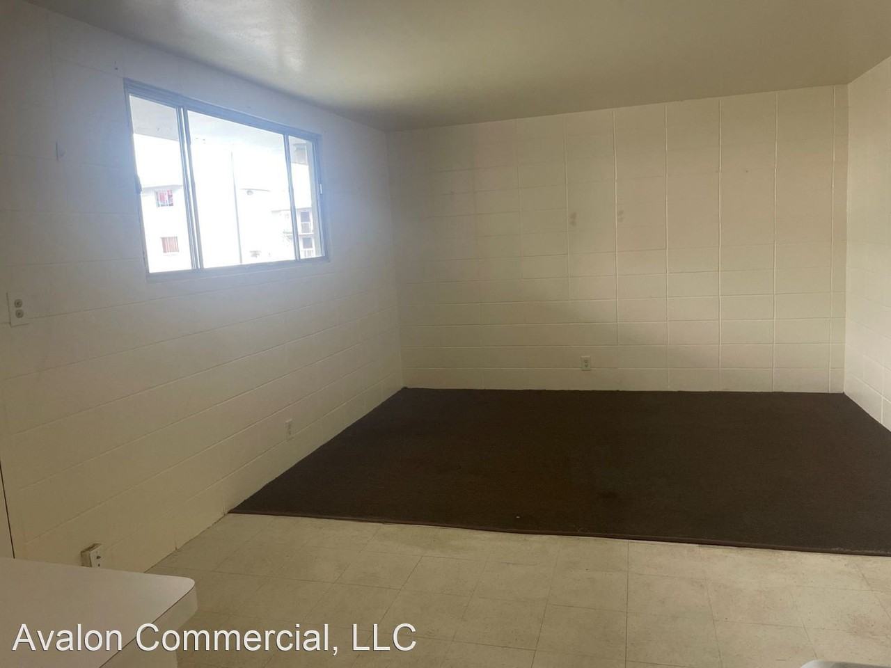 809 N. Vineyard Boulevard - Photo 2 of 10